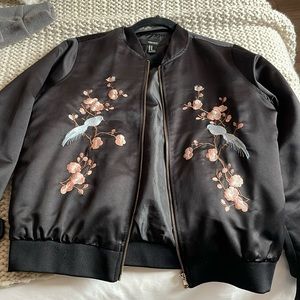 Embroided bomber jacket